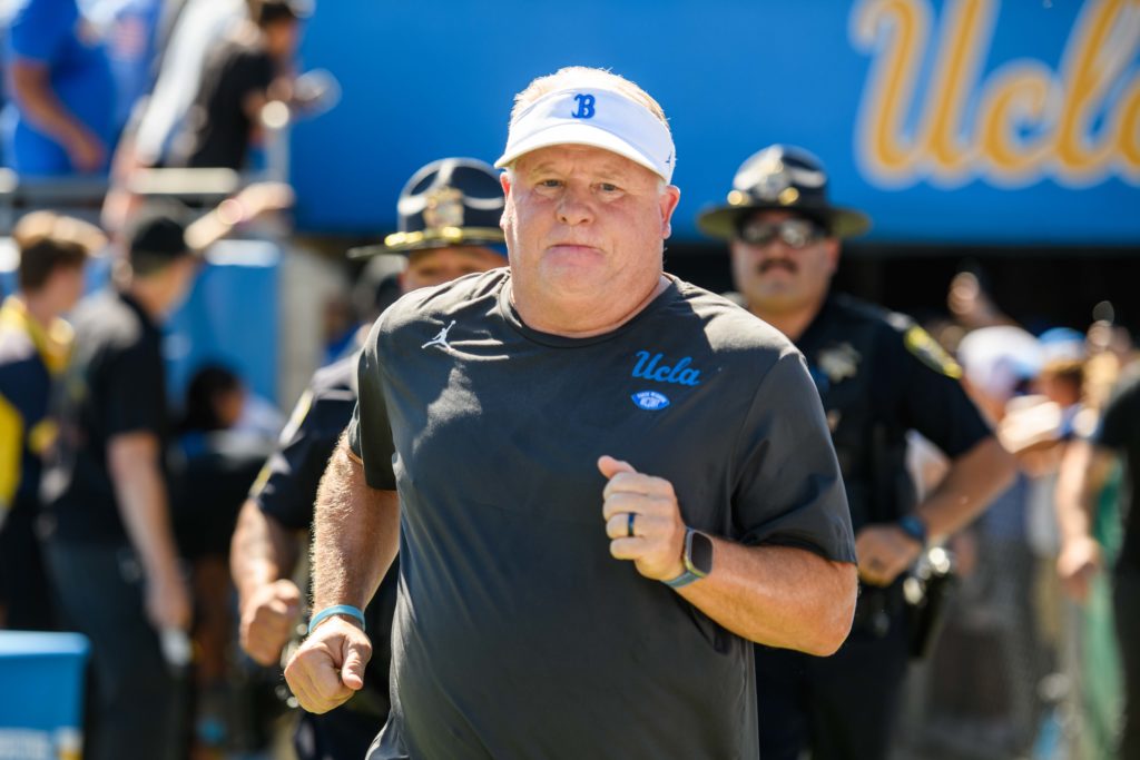 NFL Mock Draft 2023: DTR, Charbonnet headline UCLA football players set to  hear their names called - Daily Bruin