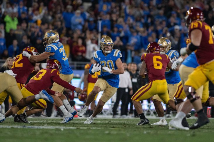 In Run-up To UCLA-USC Matchup, Iconic Rivalry Week Traditions Bring ...