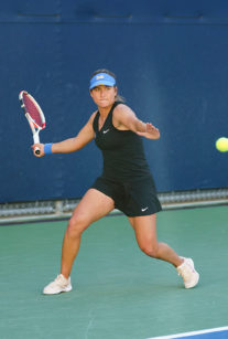UCLA freshman Fangran Tian claims NCAA women's tennis singles title - Daily  Bruin