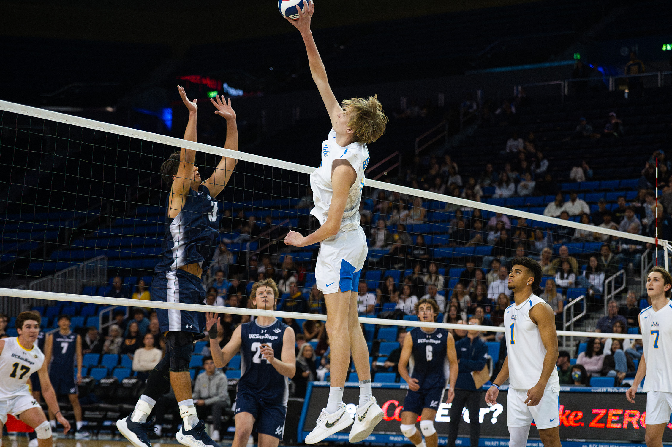 (Jeannie Kim/Daily Bruin senior staff)