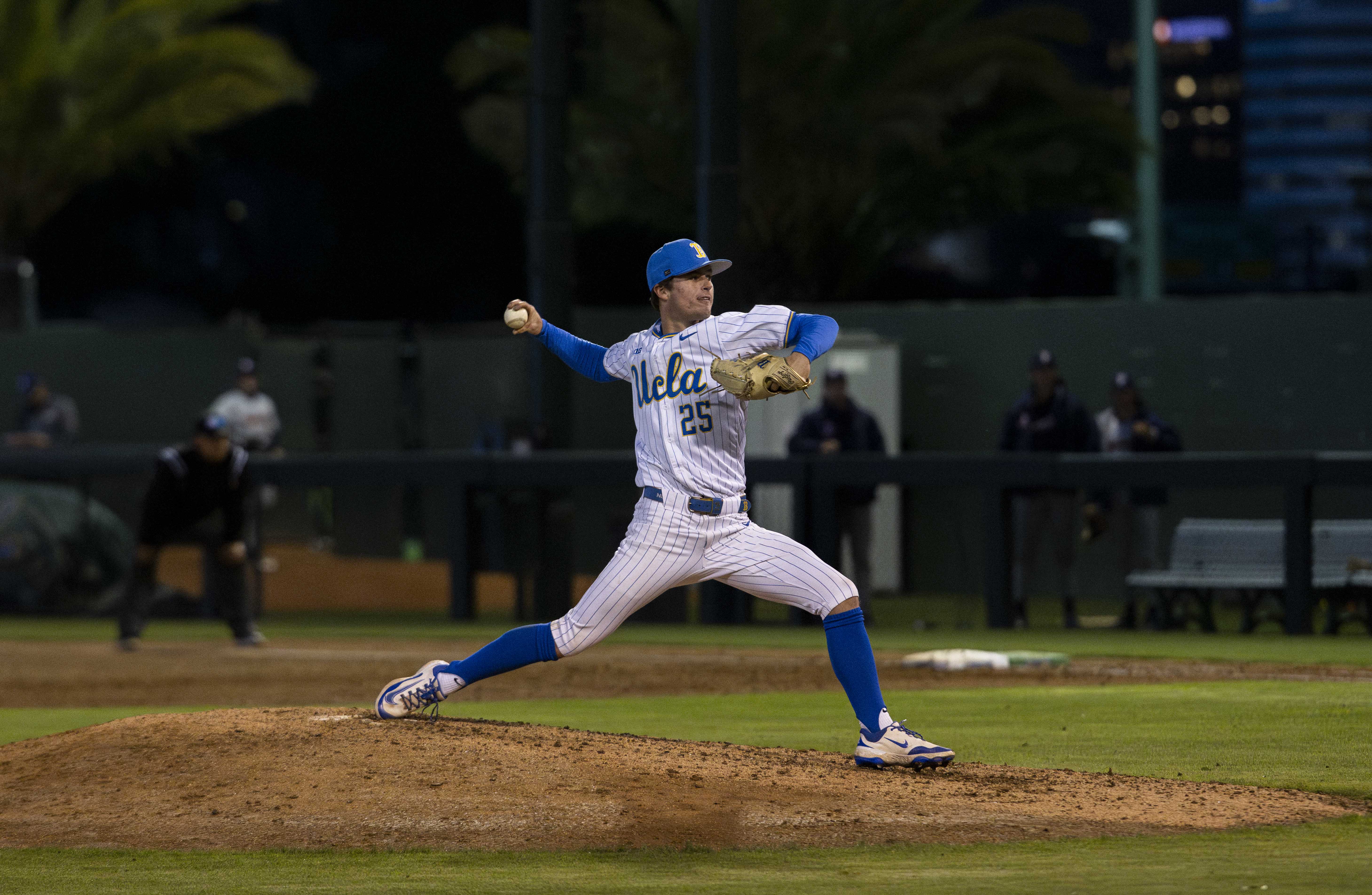 Freshman right-hander CJ Bott throws a fastball. (Jeannie Kim/Daily Bruin senior staff)