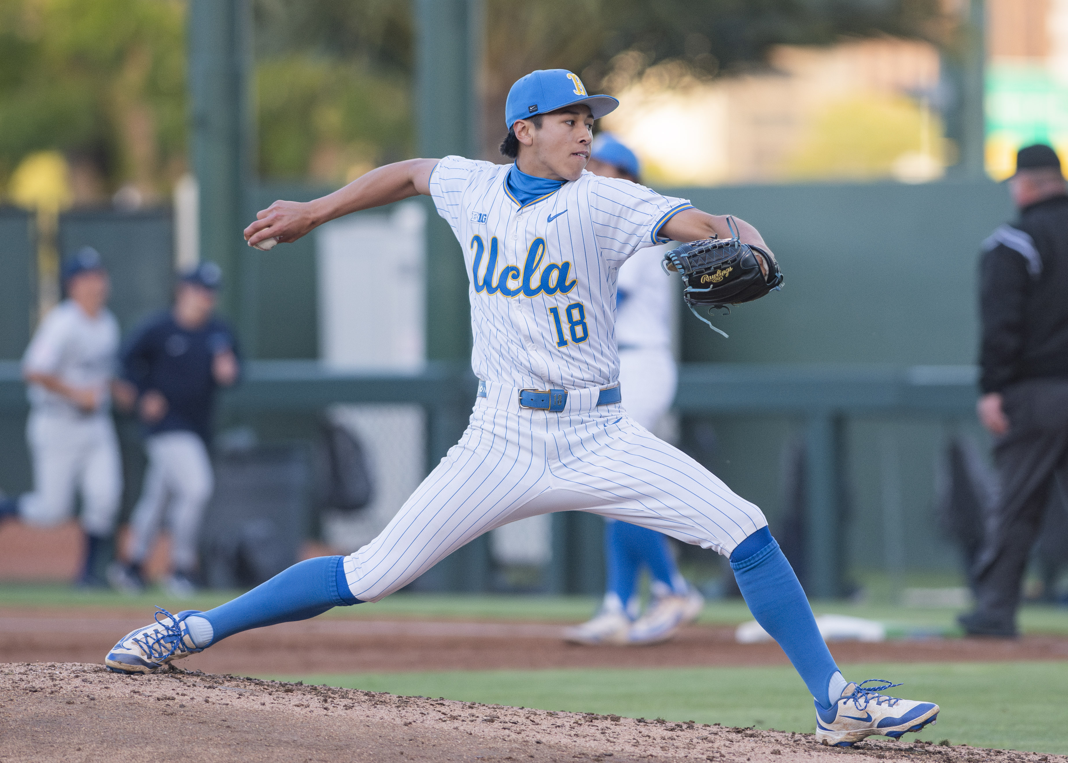 Freshman right-hander Wylan Moss tosses a fastball from the mound. (Bettina Wu/Daily Bruin senior staff)