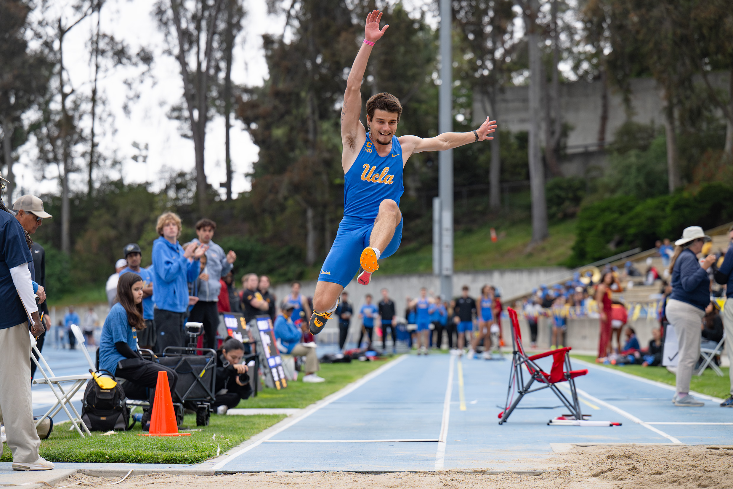 (Edward Ho/Daily Bruin)