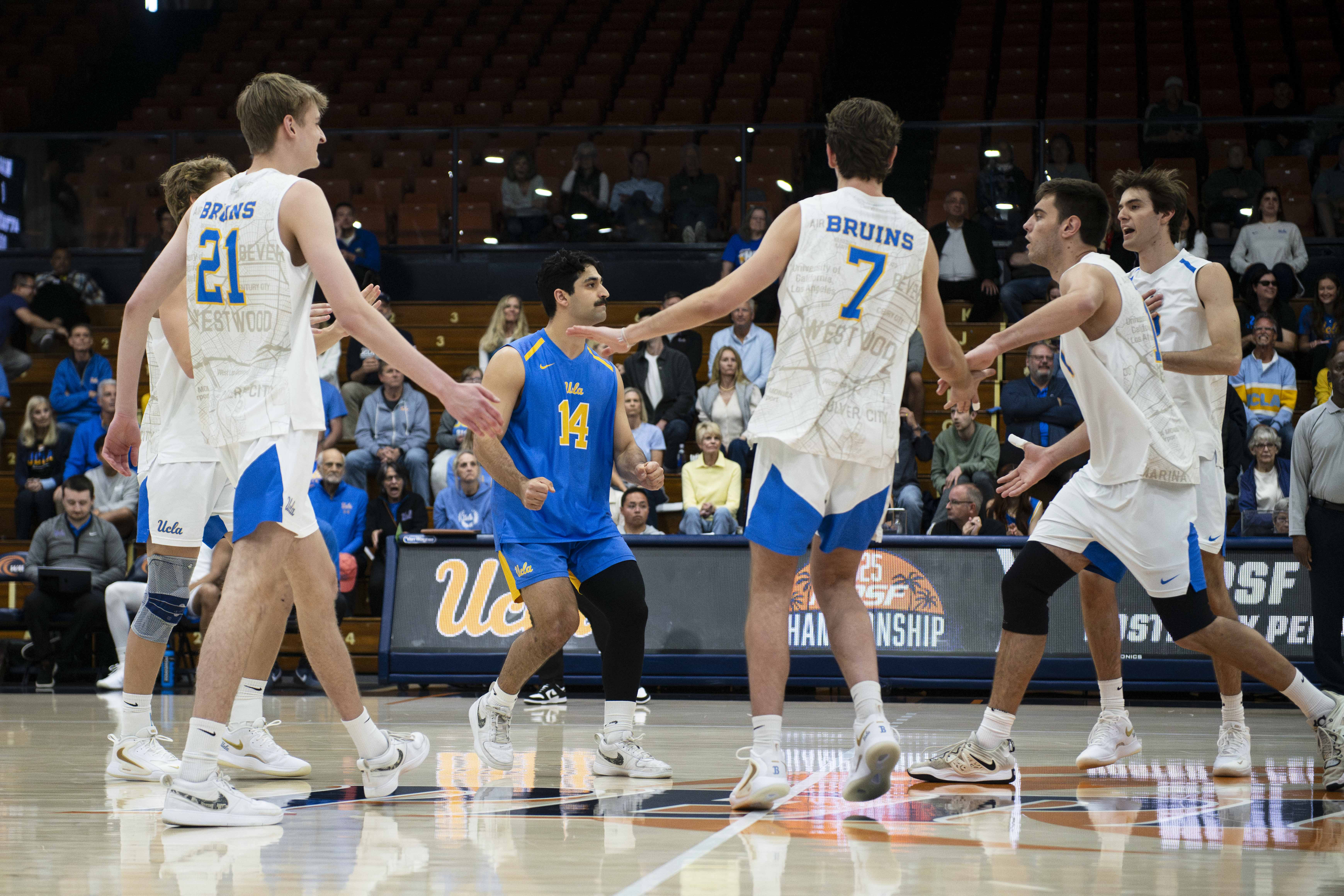 (Lex Wang/Daily Bruin senior staff)