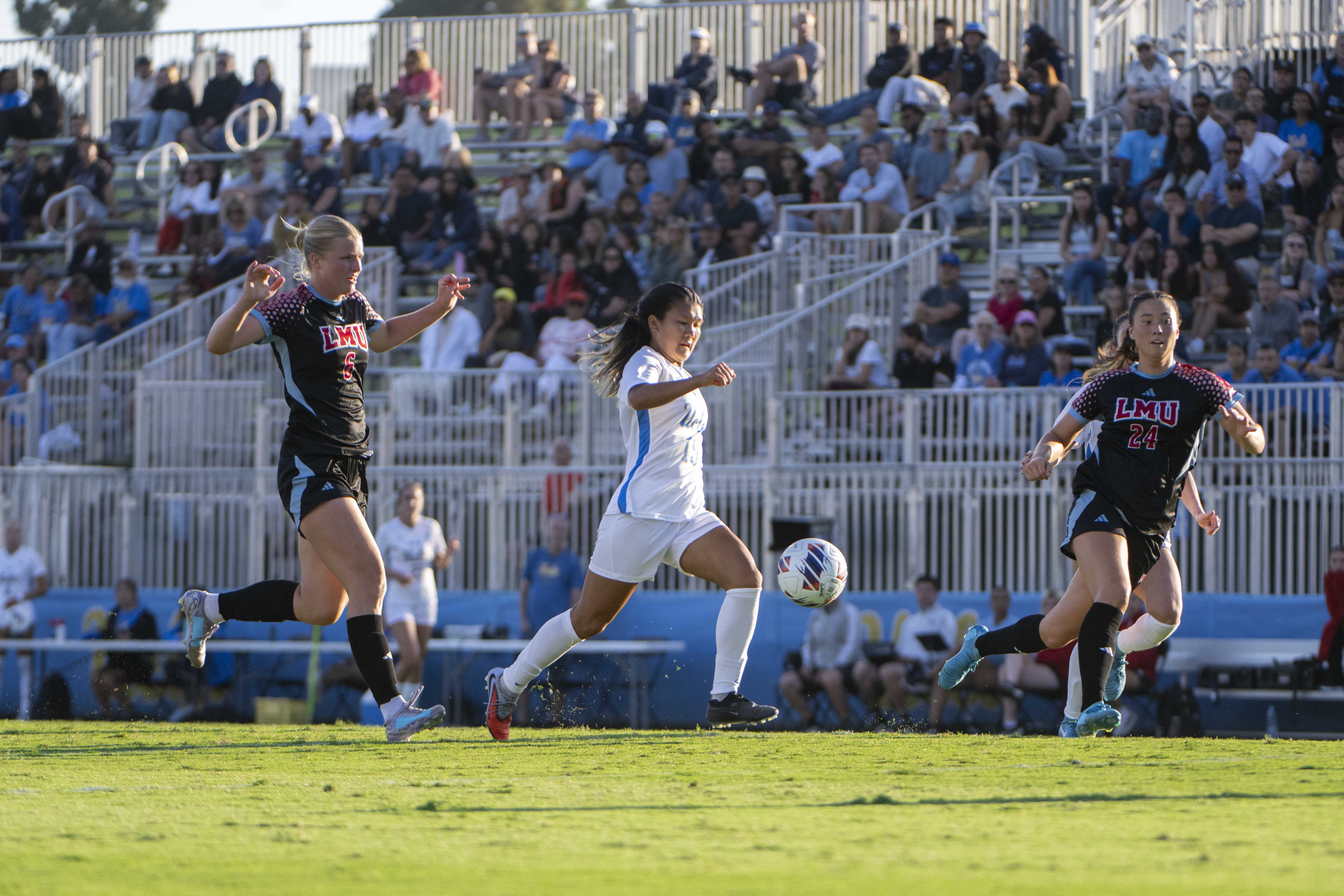 (Zimo Li/Daily Bruin senior staff)