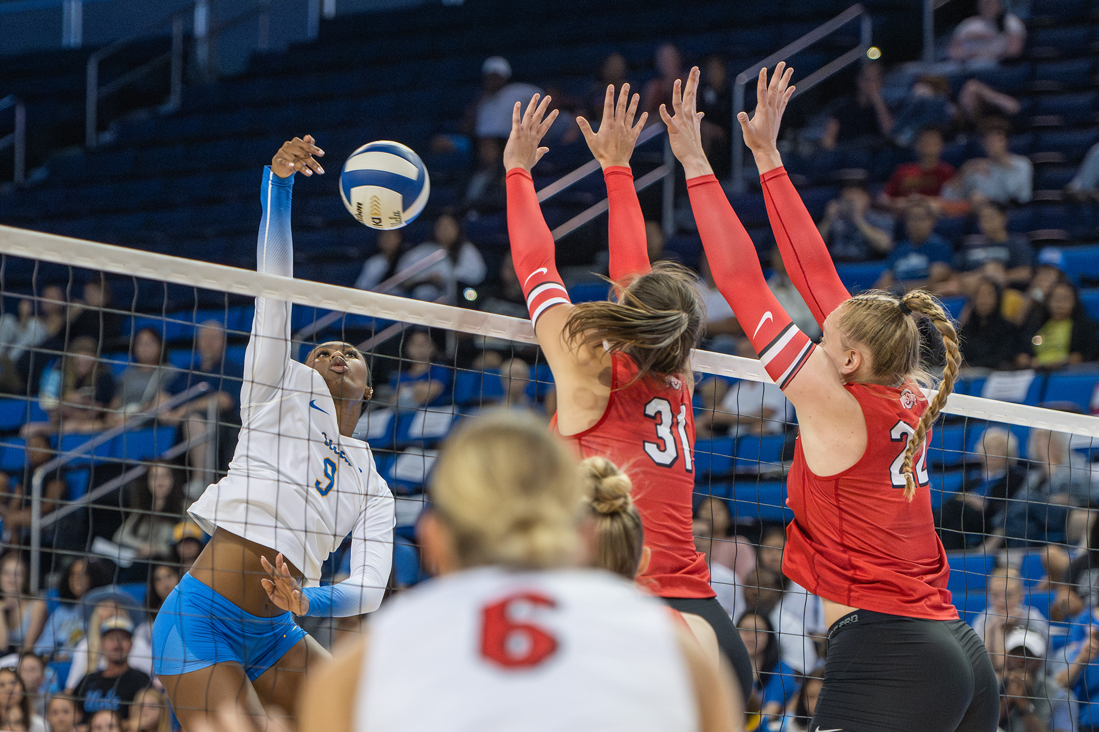 (Zimo Li/Daily Bruin senior staff)