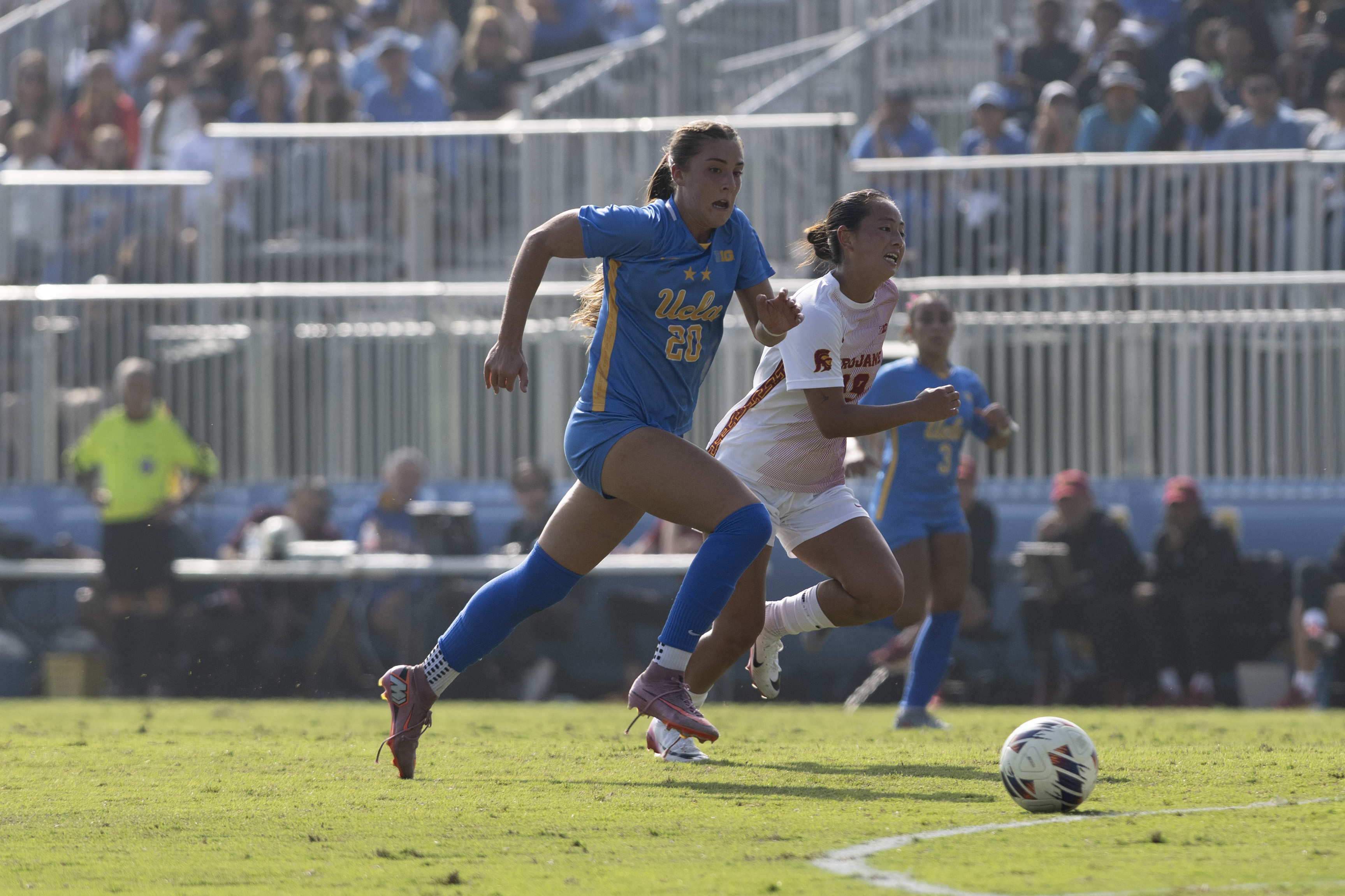 (Tszshan Huang/Daily Bruin)