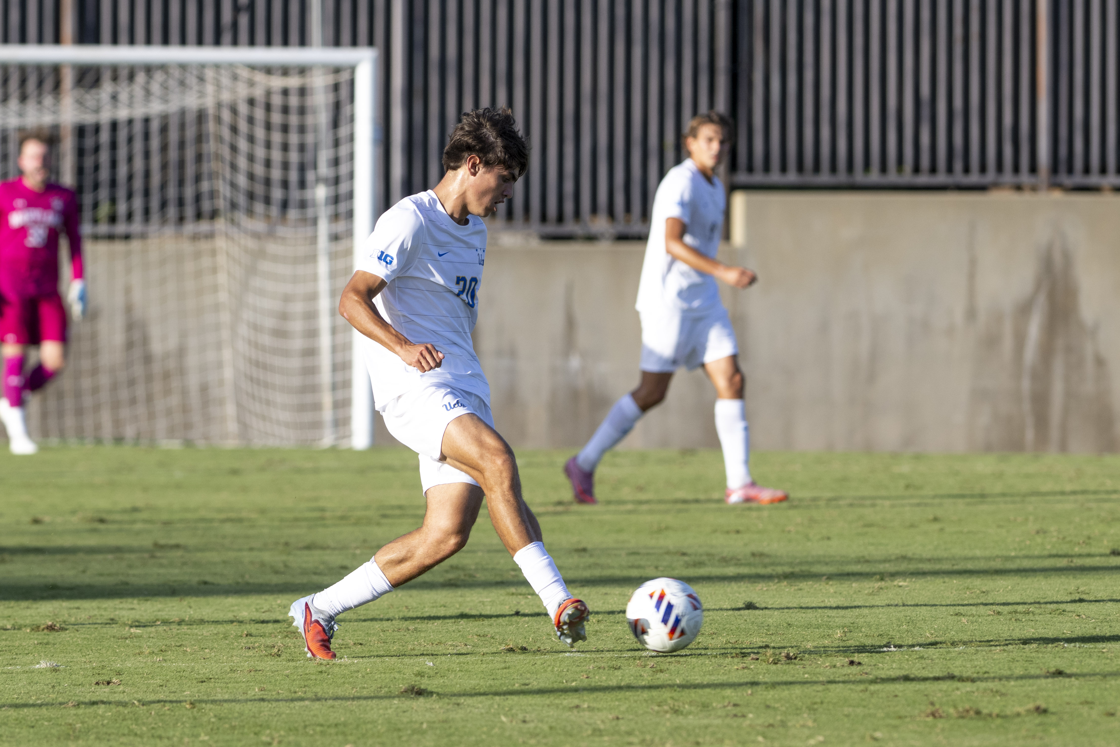 Freshman midfielder Ander Marticorena traps the ball with his foot during a game at Wallis Annenberg Stadium. (Tszshan Huang/Daily Bruin)