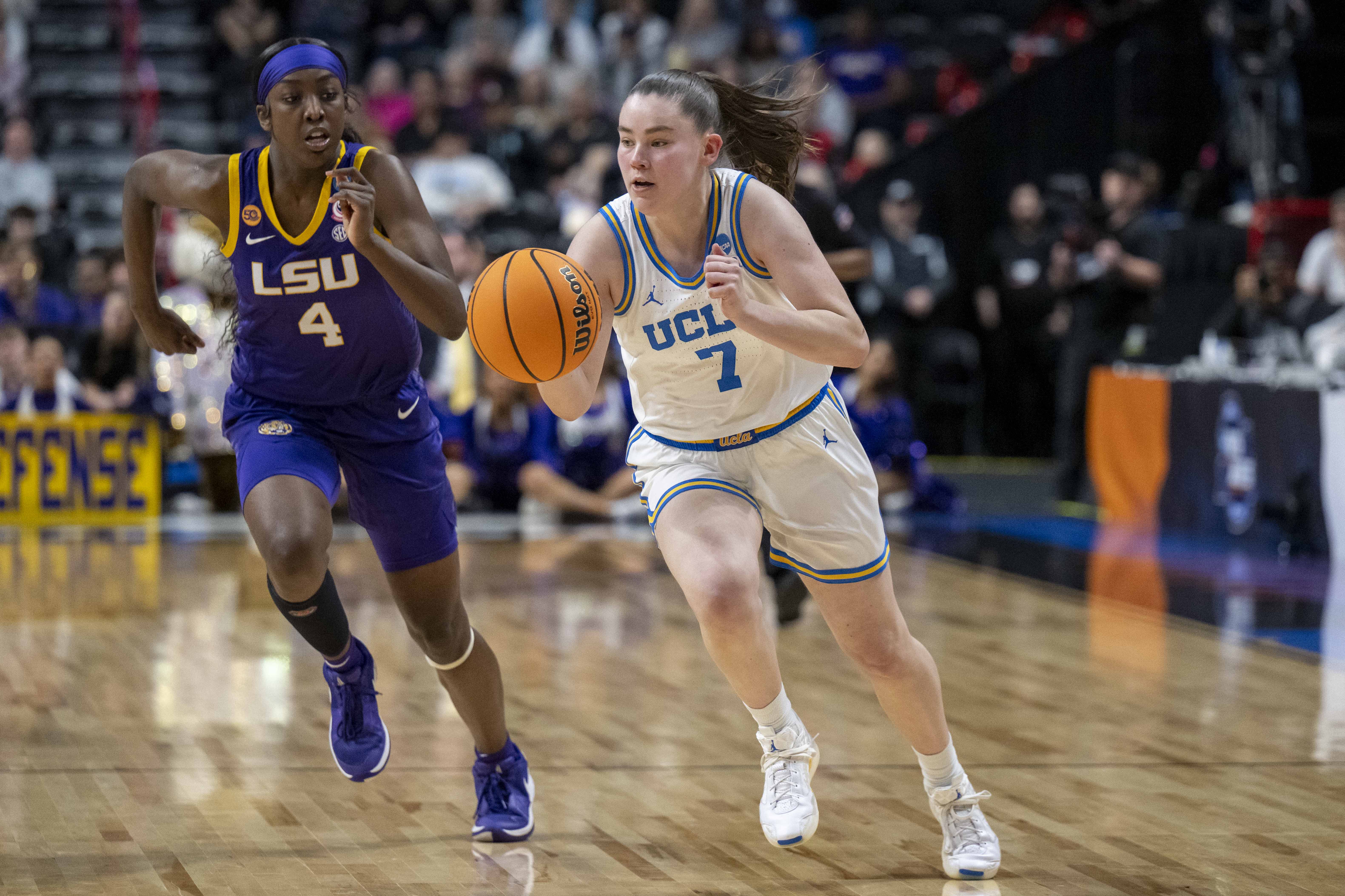 Guard Elina Aarnisalo dribbles the ball during a game against LSU. The Helsinki, Finland, local transferred to North Carolina after playing in all 37 games last season for UCLA as a freshman. (Aidan Sun/Assistant Photo editor)