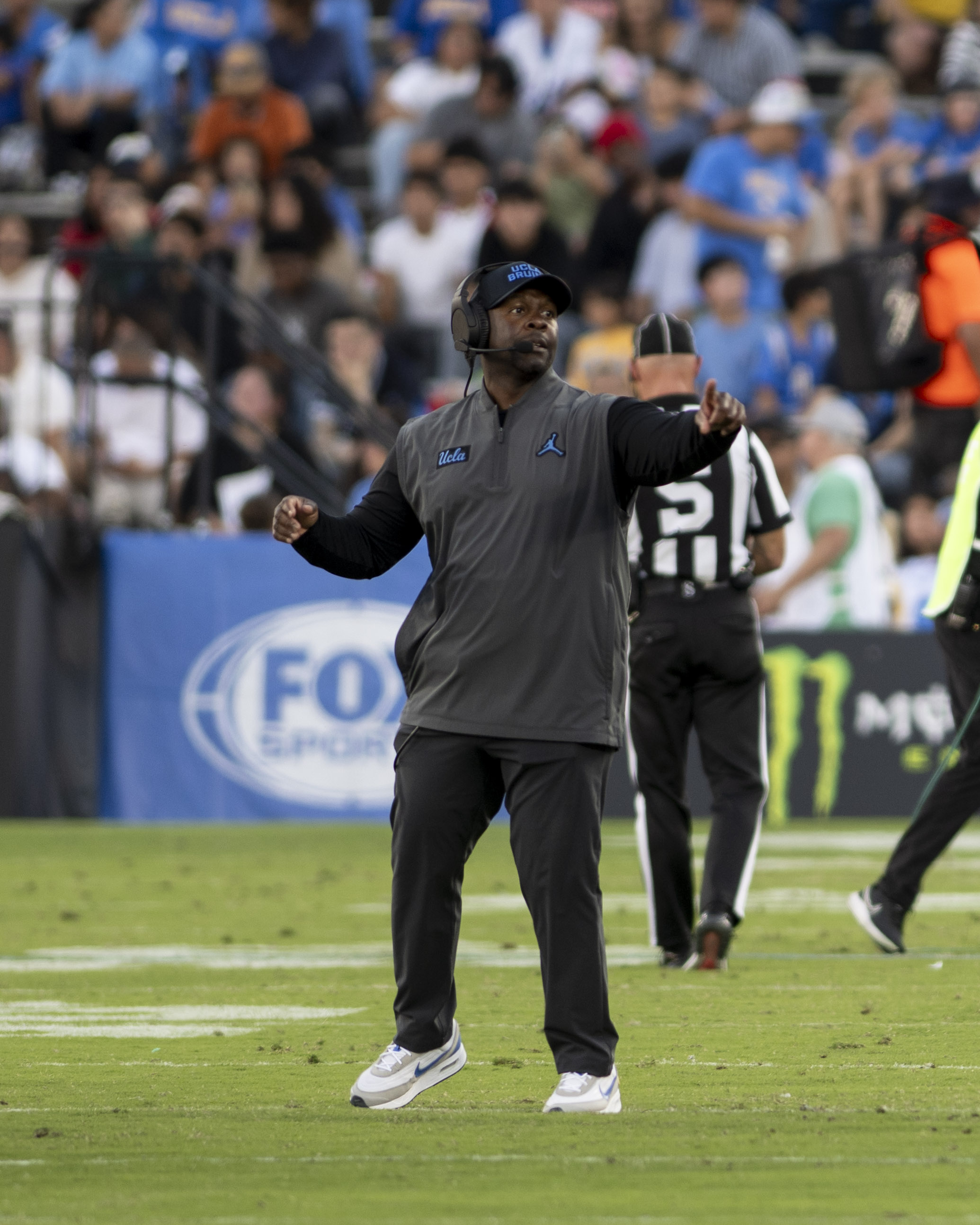 (Max Zhang/Daily Bruin staff)