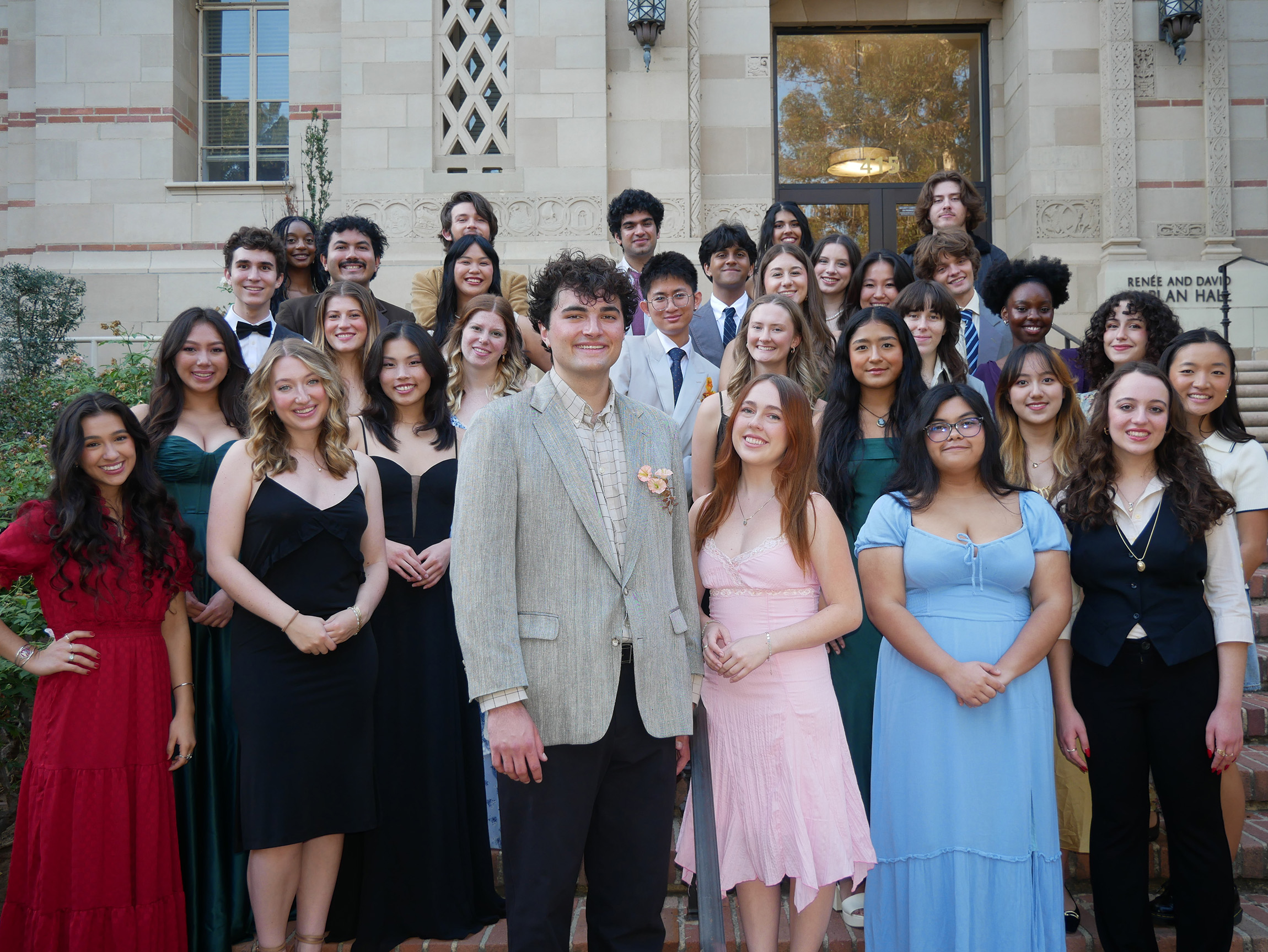 (Courtesy of HOOLIGAN Theatre Company)