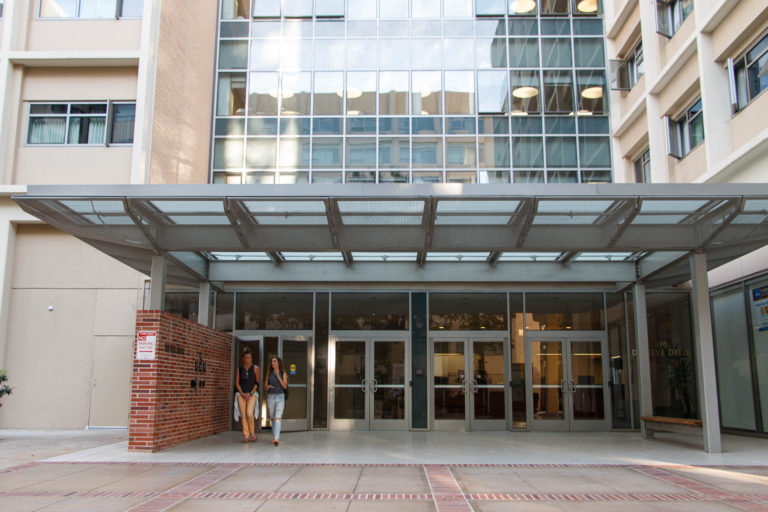 Following plumbing issue, Rieber Hall flooding displaces students ...