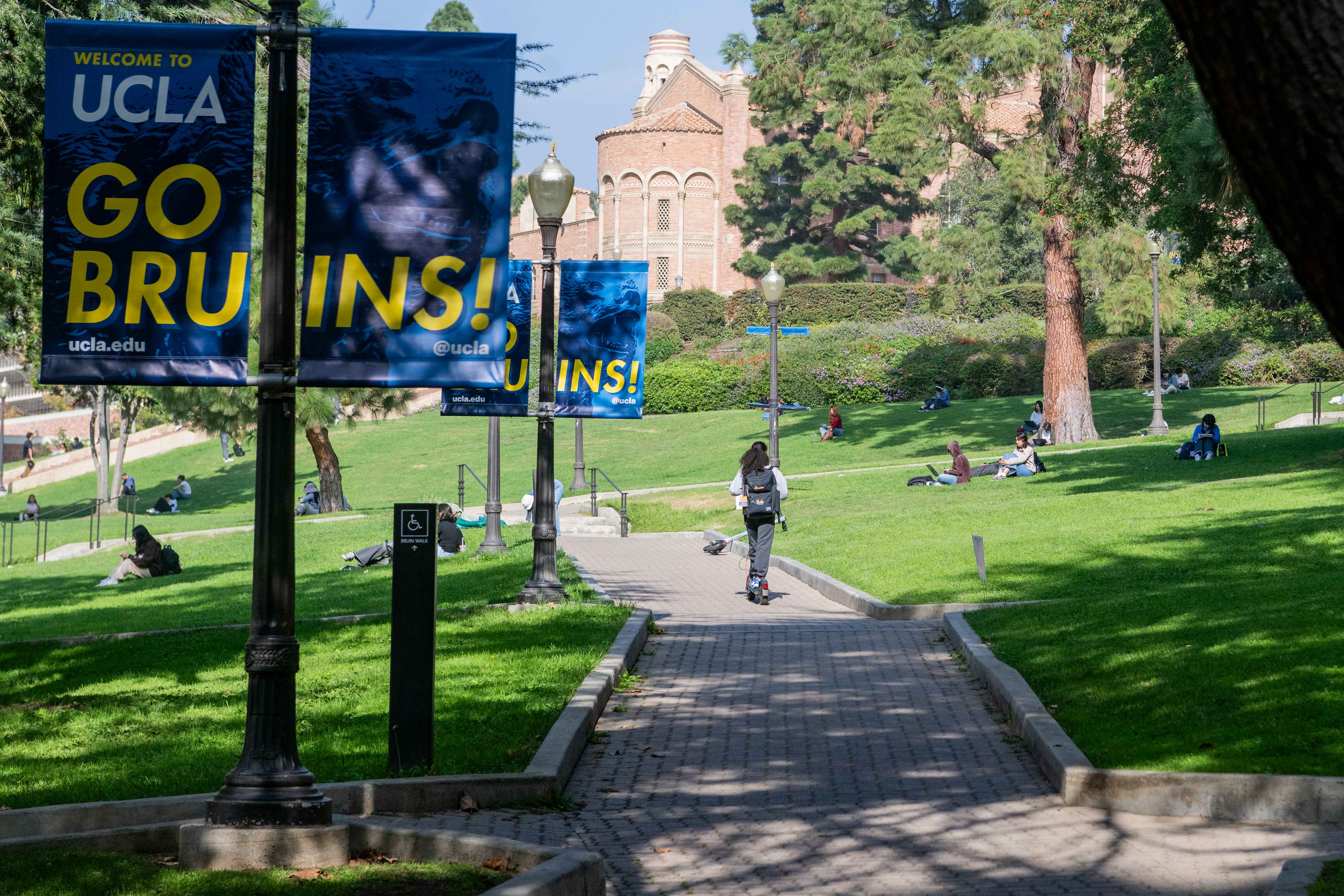 (Leydi Cris Cobo Cordon/Daily Bruin senior staff)