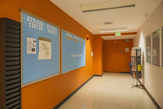 UCLA foreign language faculty, students criticize language program cuts