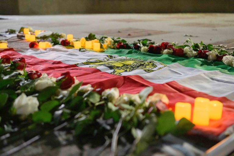 UCLA students host vigil to remember lives lost in Iran