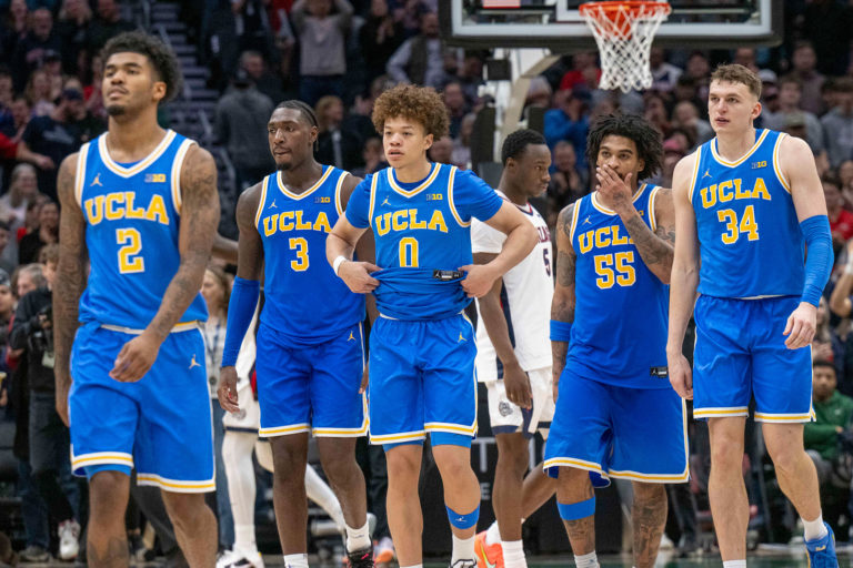 Men’s basketball’s 3-point woes culminate in 80-72 loss to Wisconsin