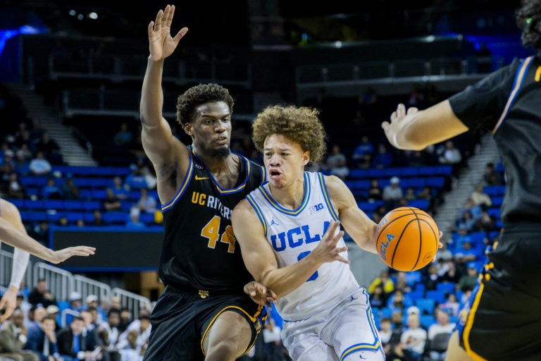 Bolstered defensive chemistry fuels UCLA men’s basketball ahead of Oregon matchup