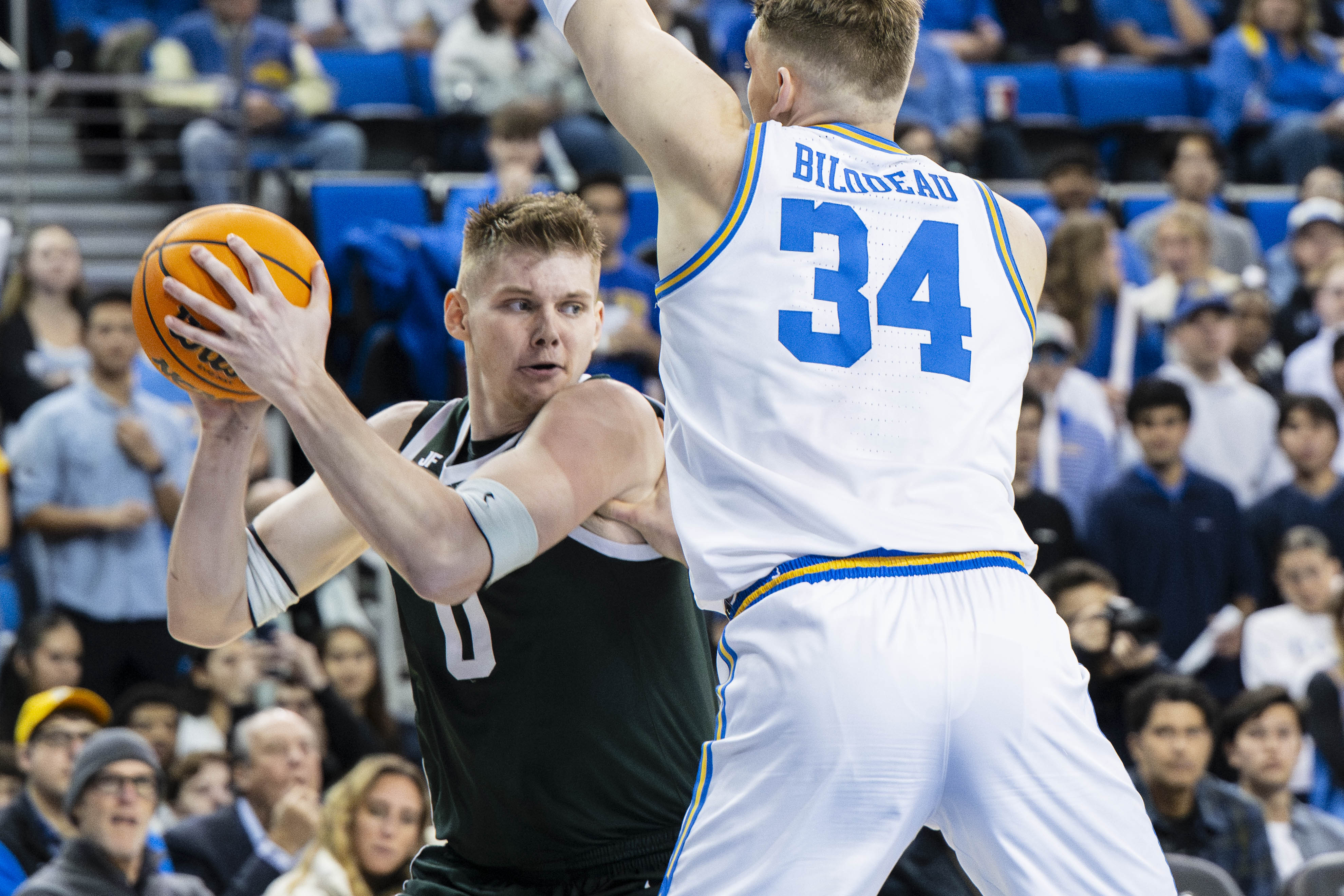 (Michael Gallagher/Assistant Photo editor)