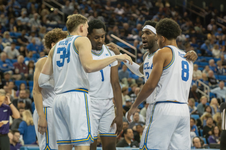 UCLA men’s basketball upset by Minnesota 78-73 after back-and-forth affair