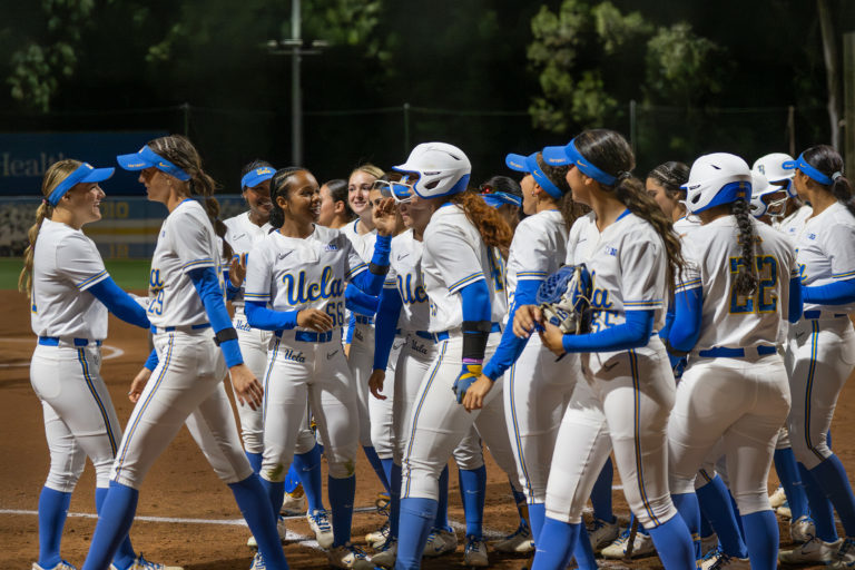 UCLA softball completes sweep of Wisconsin in 15th-straight victory