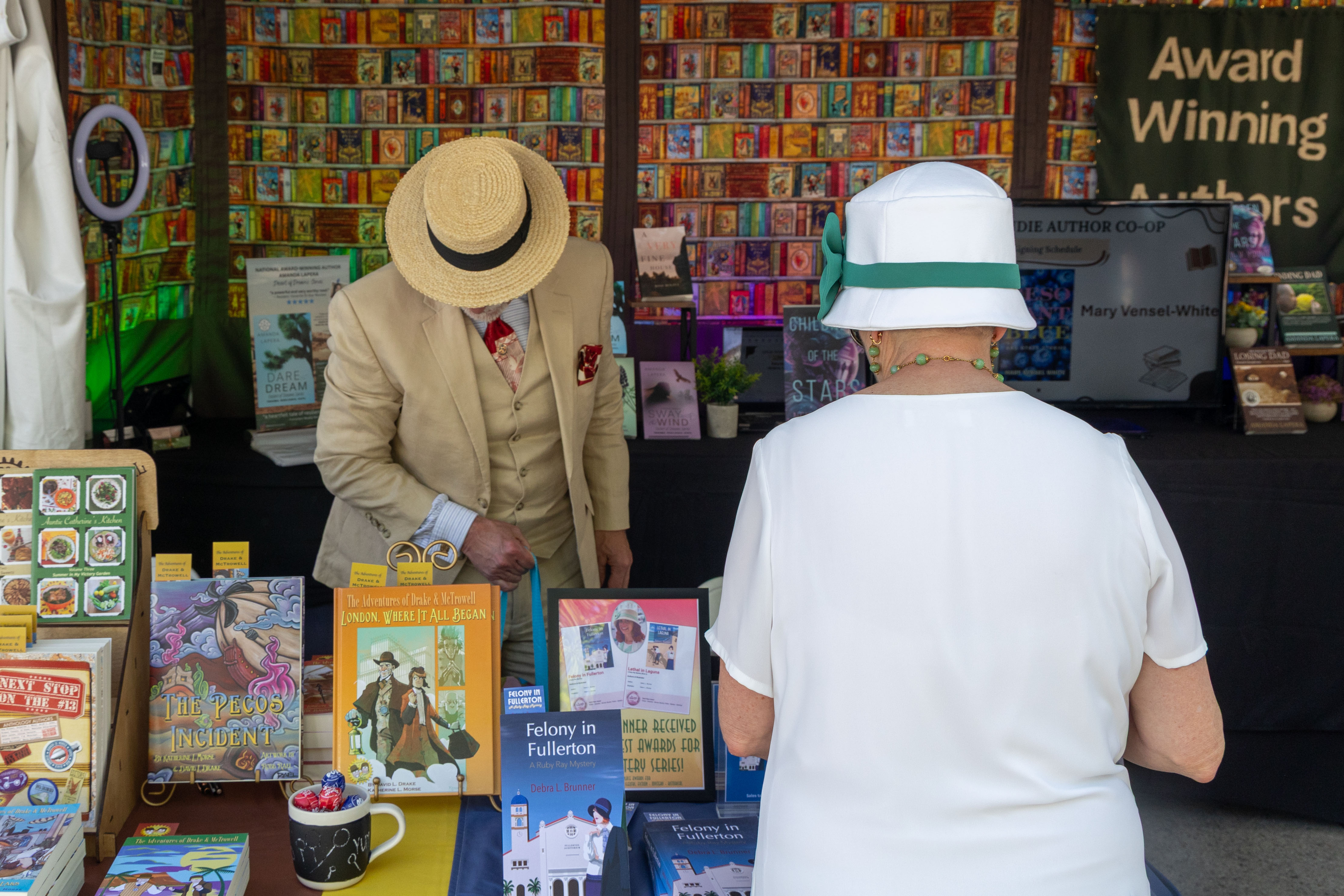 (Chenrui Zhang/Daily Bruin staff)