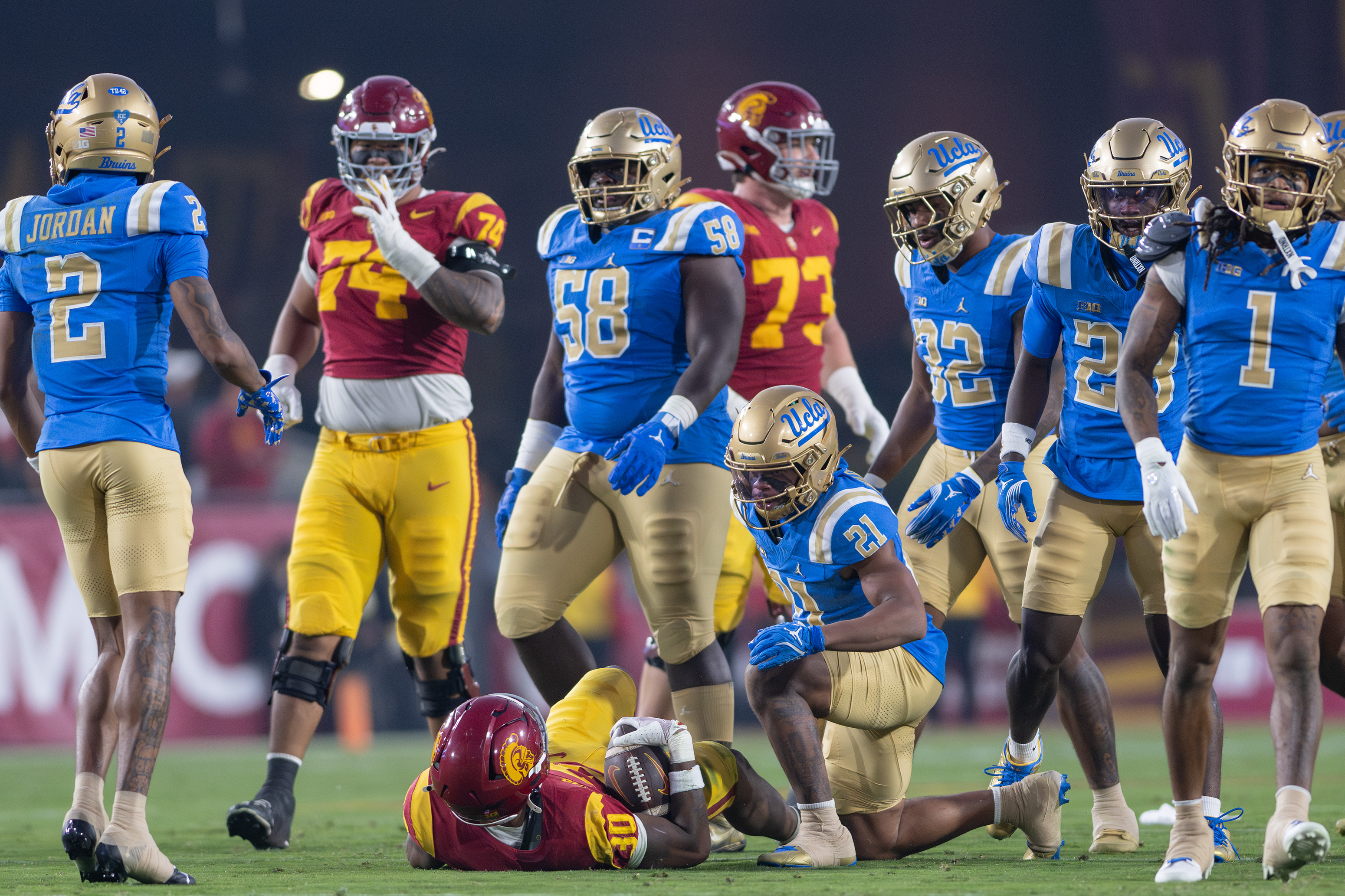 (Zimo Li/Daily Bruin senior staff)