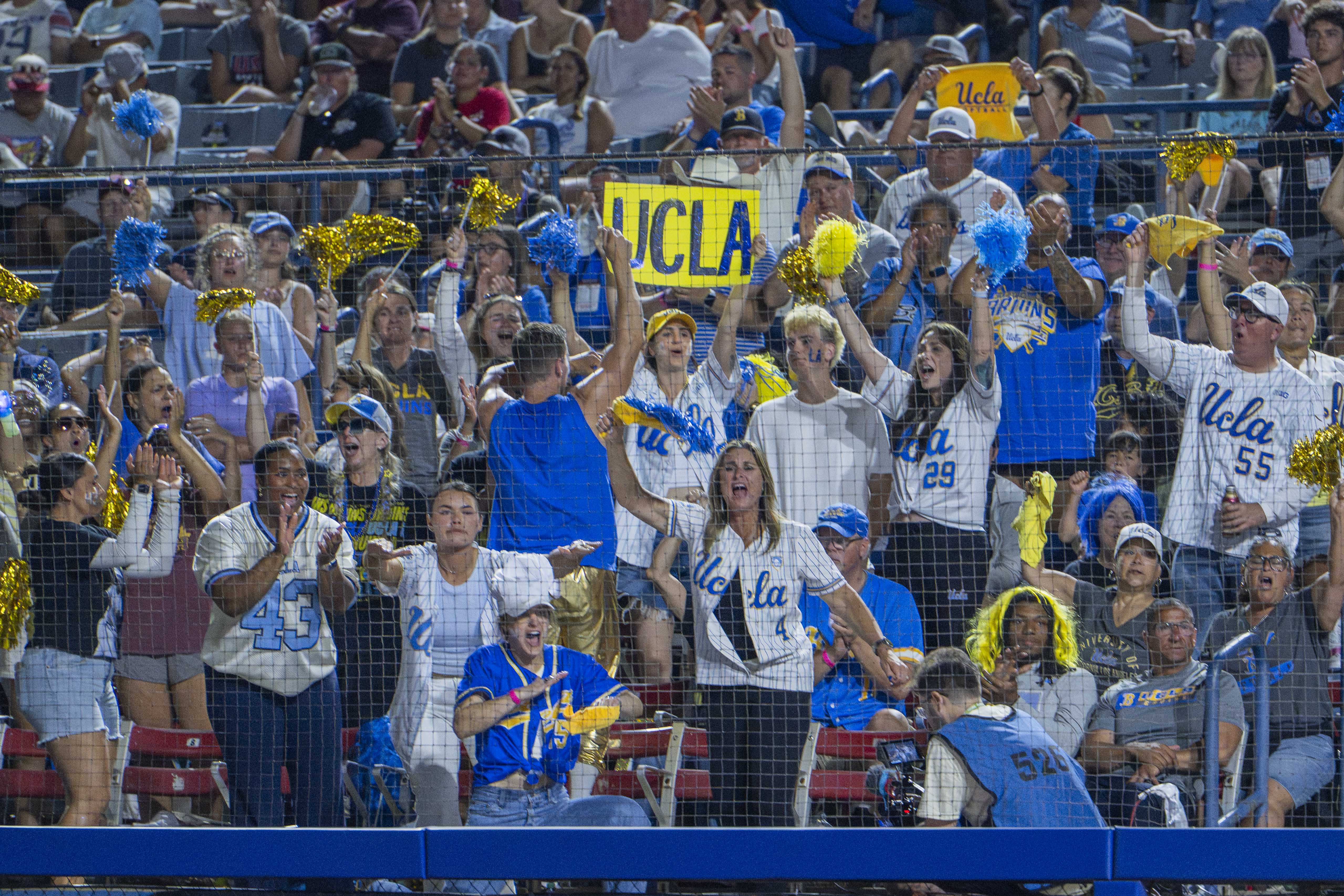 (Presley Liu/Daily Bruin staff)