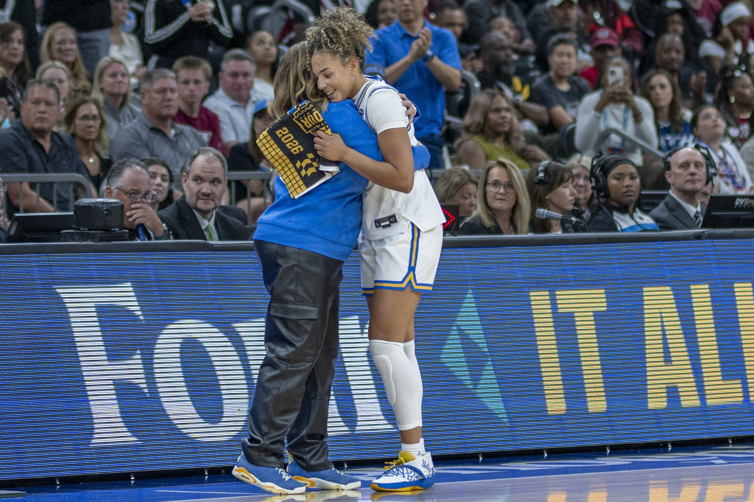 (Aidan Sun/Daily Bruin senior staff)