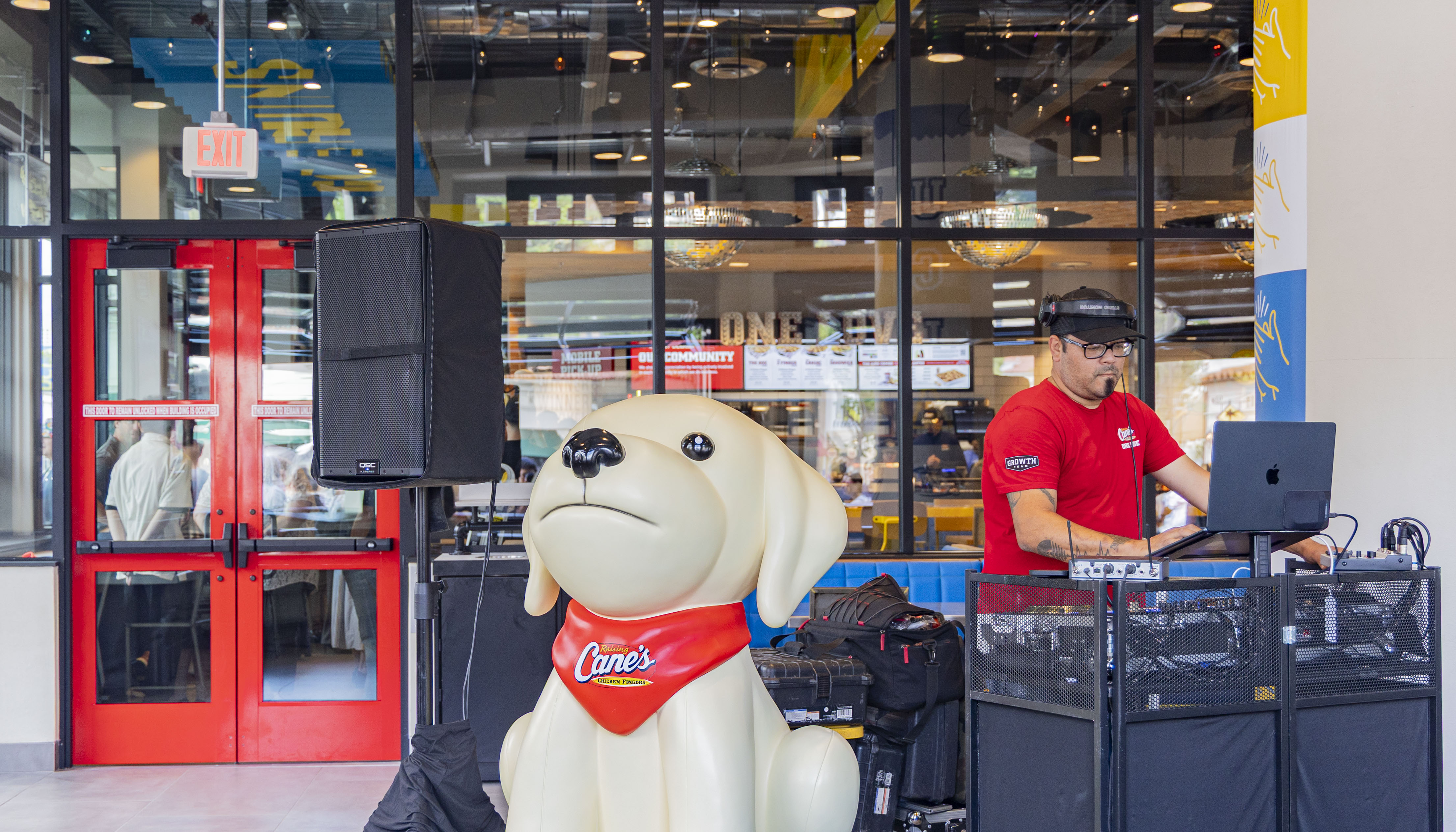 (Chenrui Zhang/Daily Bruin staff)