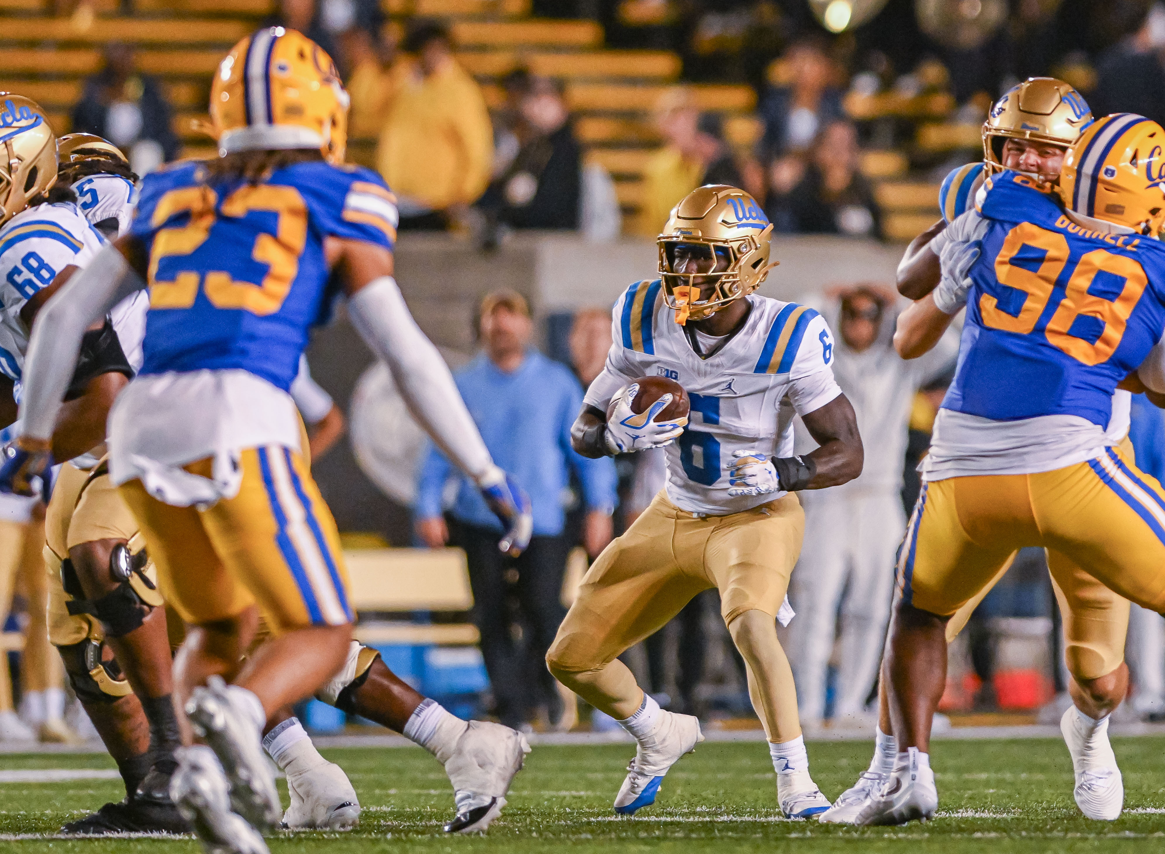 UCLA football fifth-year running back Anthony Woods surveys the field during the team’s season opener against California on Saturday, Sept. 5, 2026, at California Memorial Stadium. (Presley Liu/Daily Bruin senior staff)