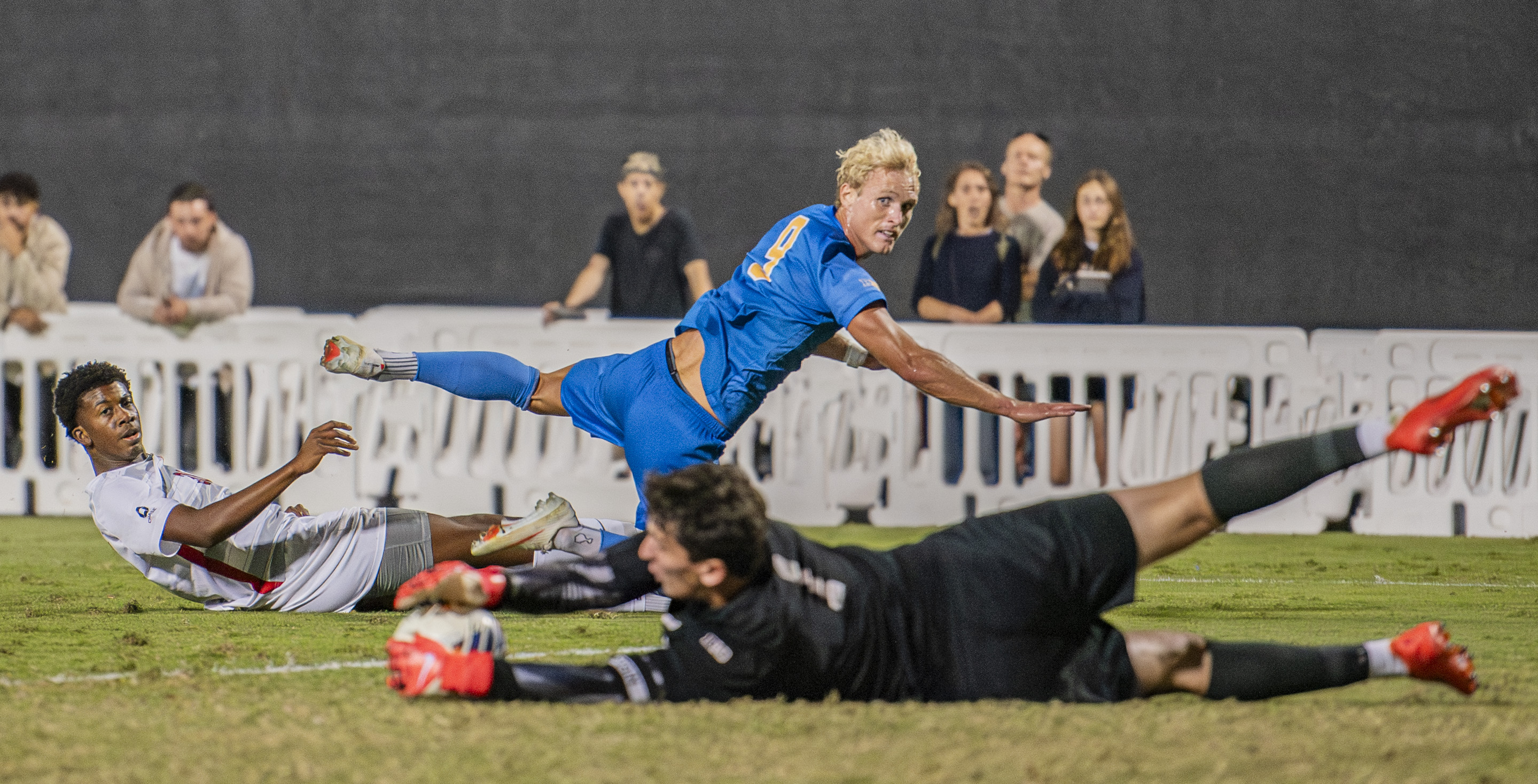 (Aiden Martinez/Daily Bruin)