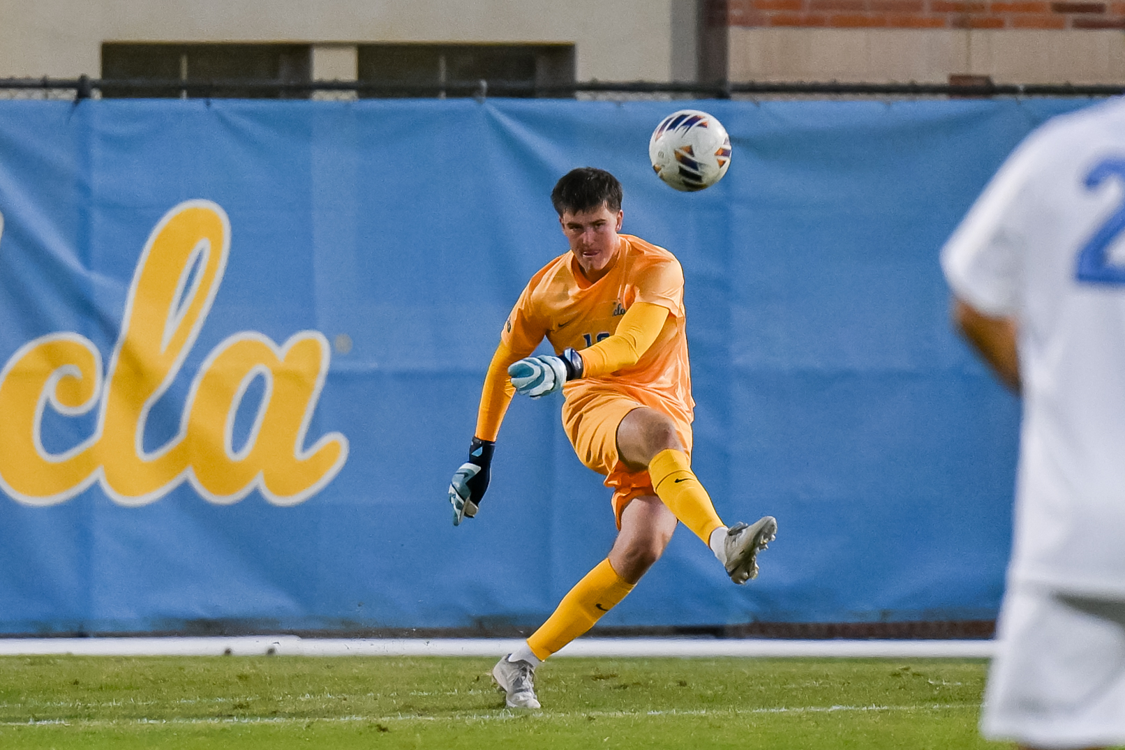 Freshman goalkeeper Tristan Shaw punts the ball upfield. Shaw recorded a career-high three saves in UCLA's win over San Diego. (Elle Smith/Daily Bruin staff)