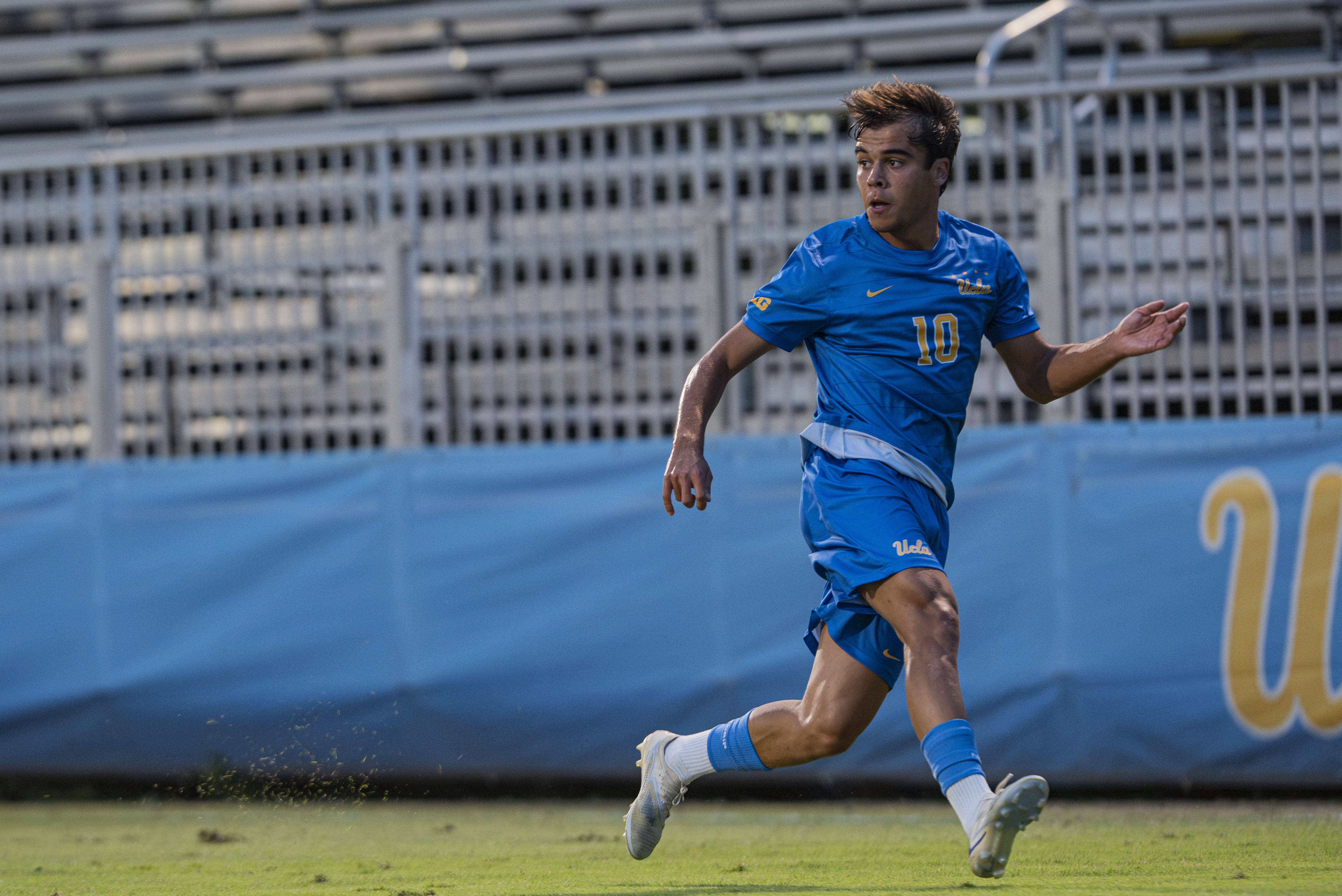 Junior midfielder Jaime Amaro runs in stride. Amaro has recorded six goals on the season – a mark that sits second on the squad. (William Gauvin/Daily Bruin staff)