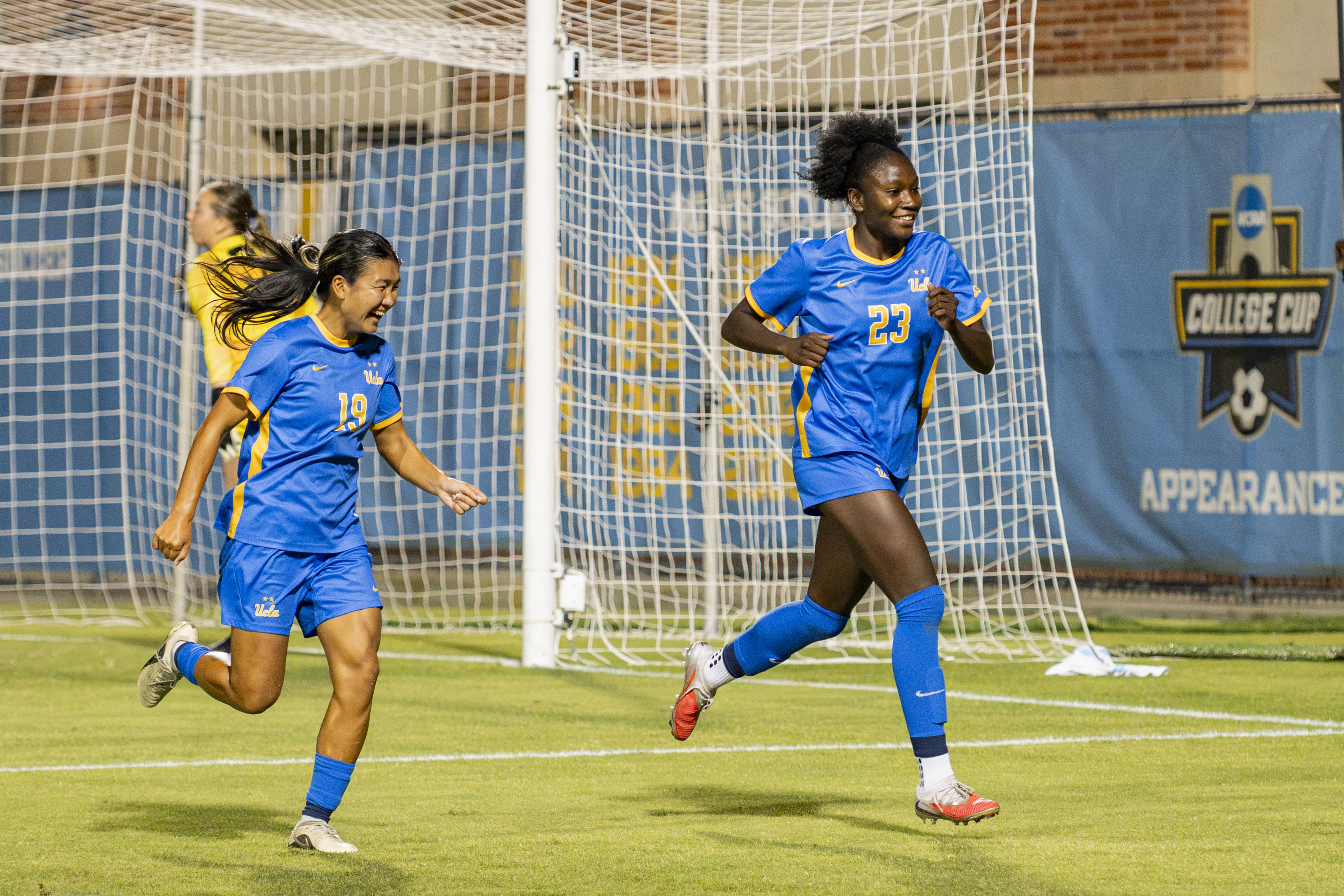 (Elle Smith/Daily Bruin staff)