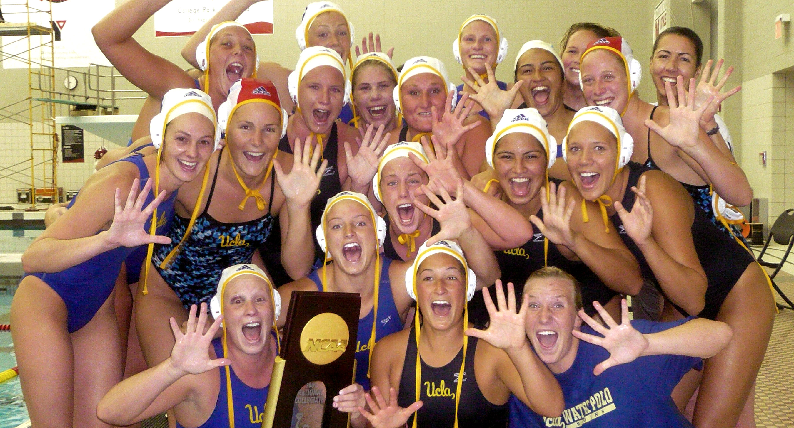 Five-Star Finish: Women's water polo upsets rival USC to capture