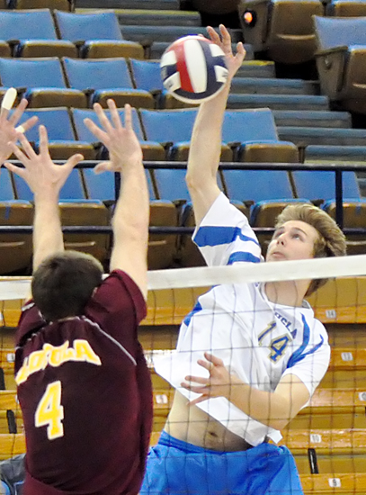 UCLA men’s volleyball seeks road wins - Daily Bruin