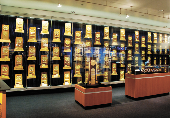 No-frill NCAA trophies are boring - Daily Bruin