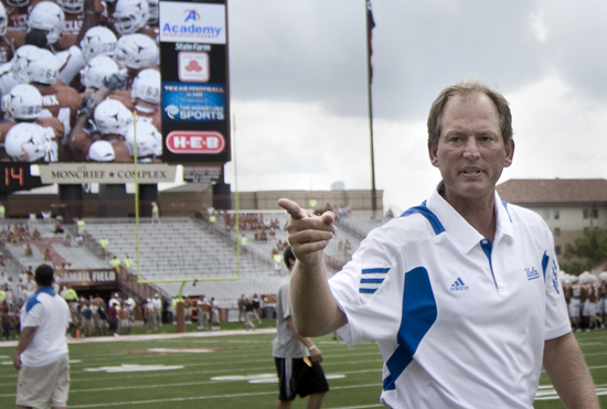 Rick Neuheisel's Coaching Career: A Comprehensive Overview