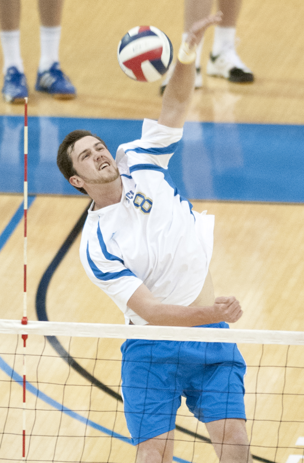 Men’s volleyball wins its seventh Outrigger Hotels Invitational title