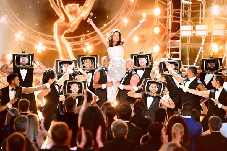 Alumnus Mariska Hargitay hosts 78th Primetime Emmy Awards celebrating TV stars - Daily Bruin