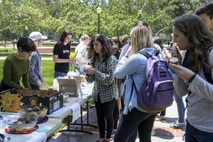(Angie Ruiz/Daily Bruin)